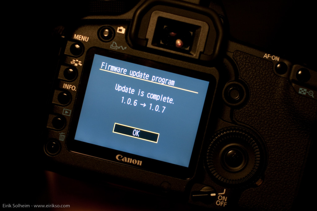 On this Canon 5D Mark II, the AF-ON button is located on the top right hand side of the camera. Photo by Eirik Solheim